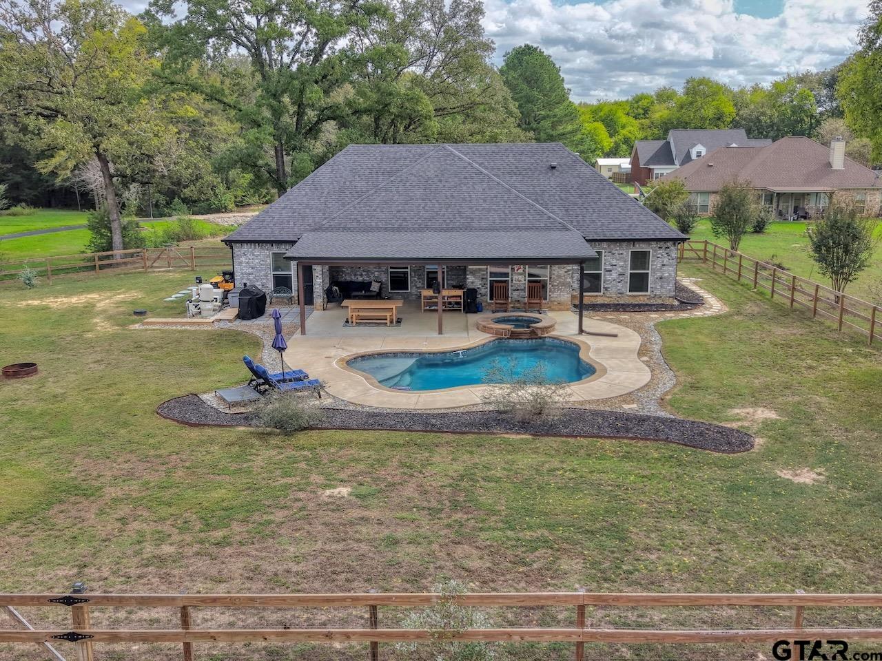 19988 Saddlebrook Drive