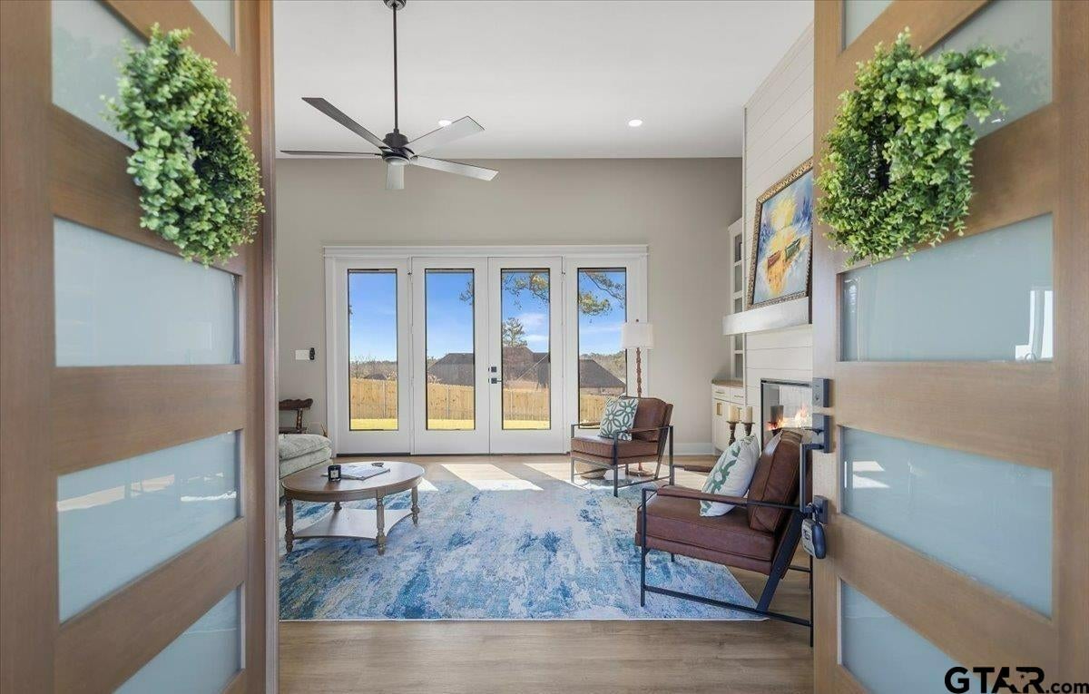 12181 Oak Grove Dr.