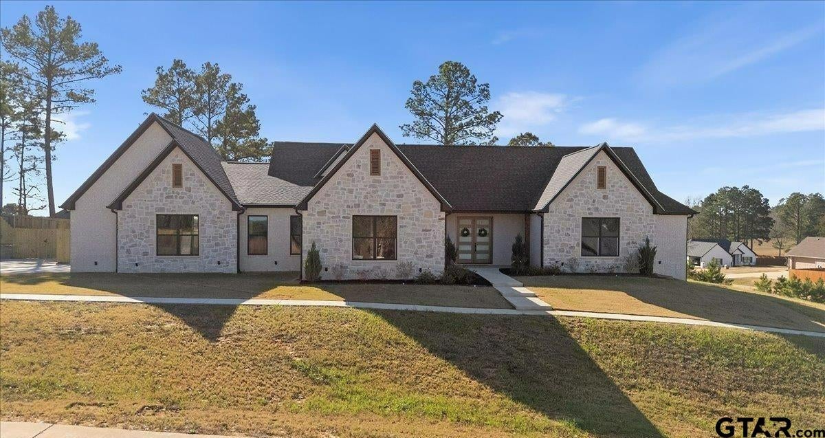 12181 Oak Grove Dr.