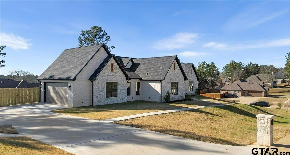 12181 Oak Grove Dr.