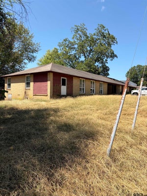 215 OCHILTREE ST, DAINGERFIELD, TX 75638 - Image fa2757a2a04edb766aa2a135755cdded/36320660