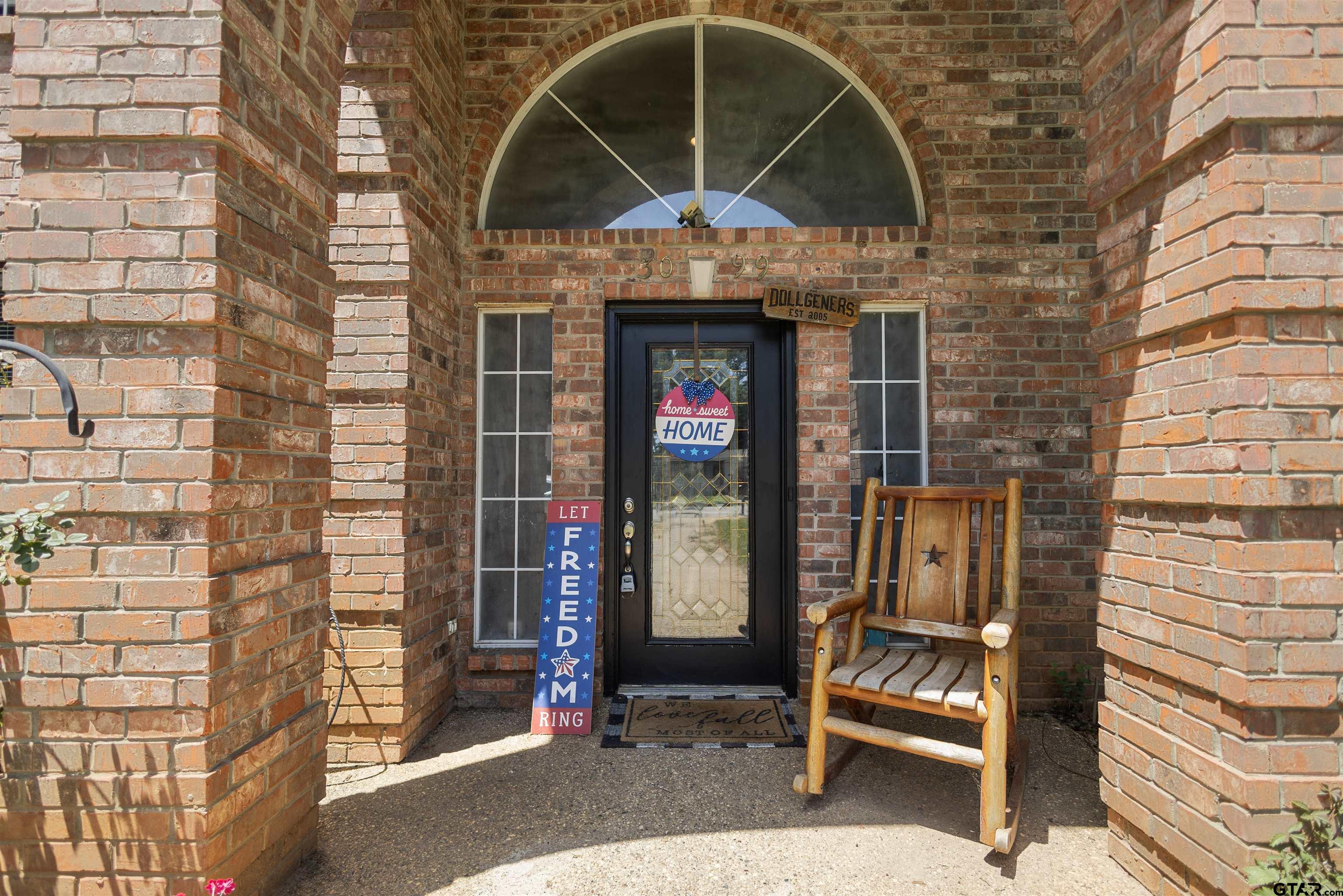 3099 Rolling Hill Dr