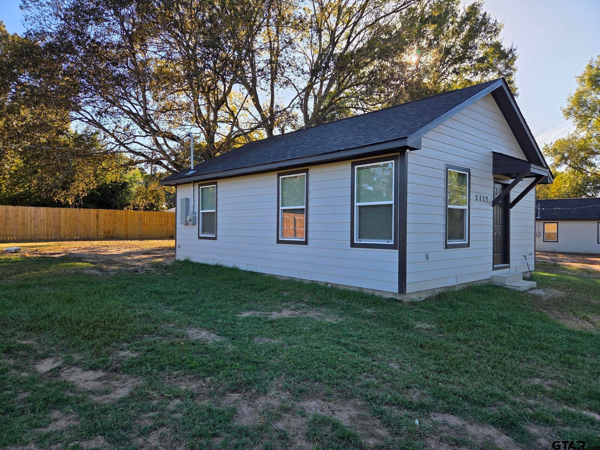 2435 Waterwood Dr