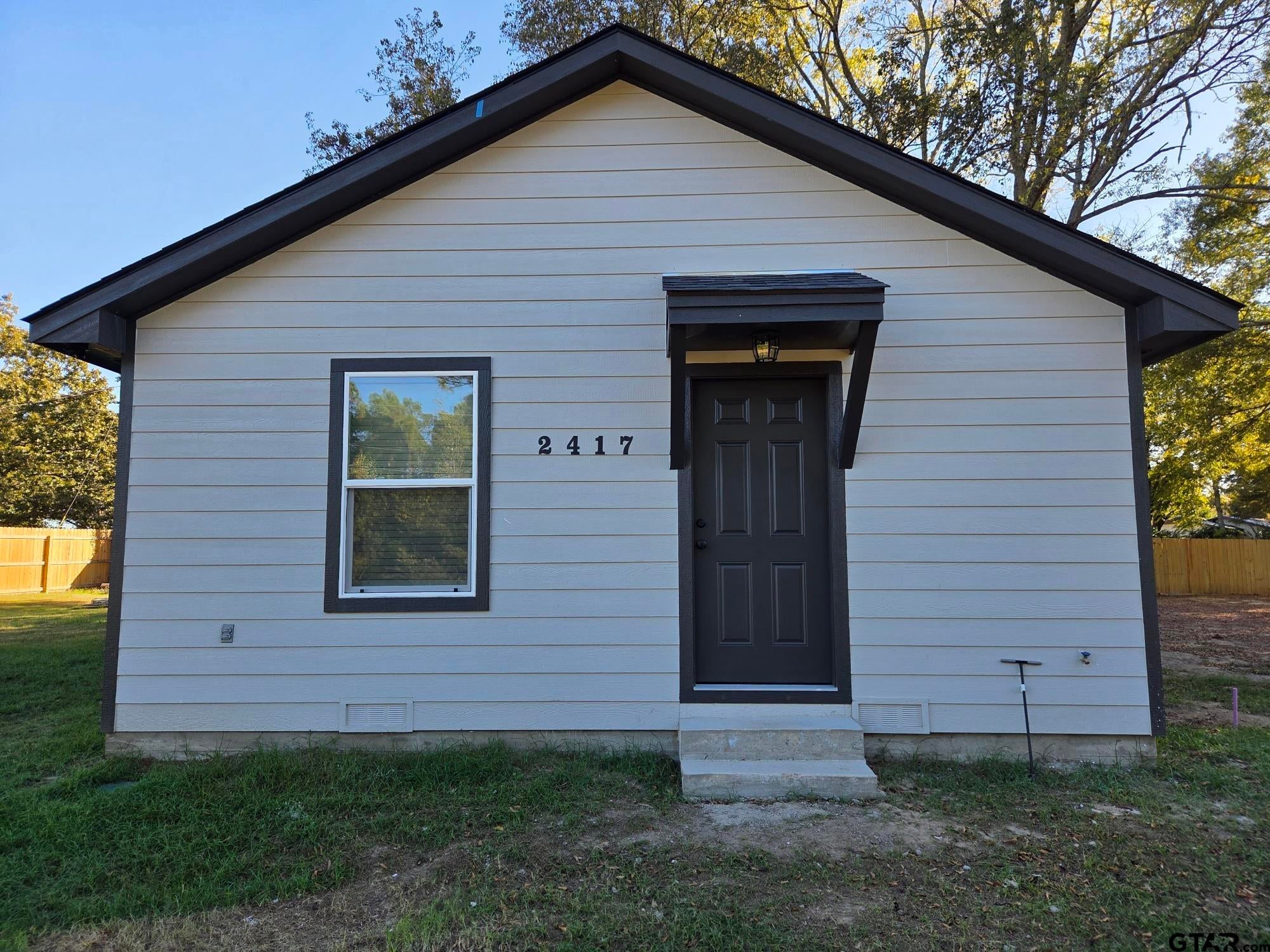 2435 Waterwood Dr