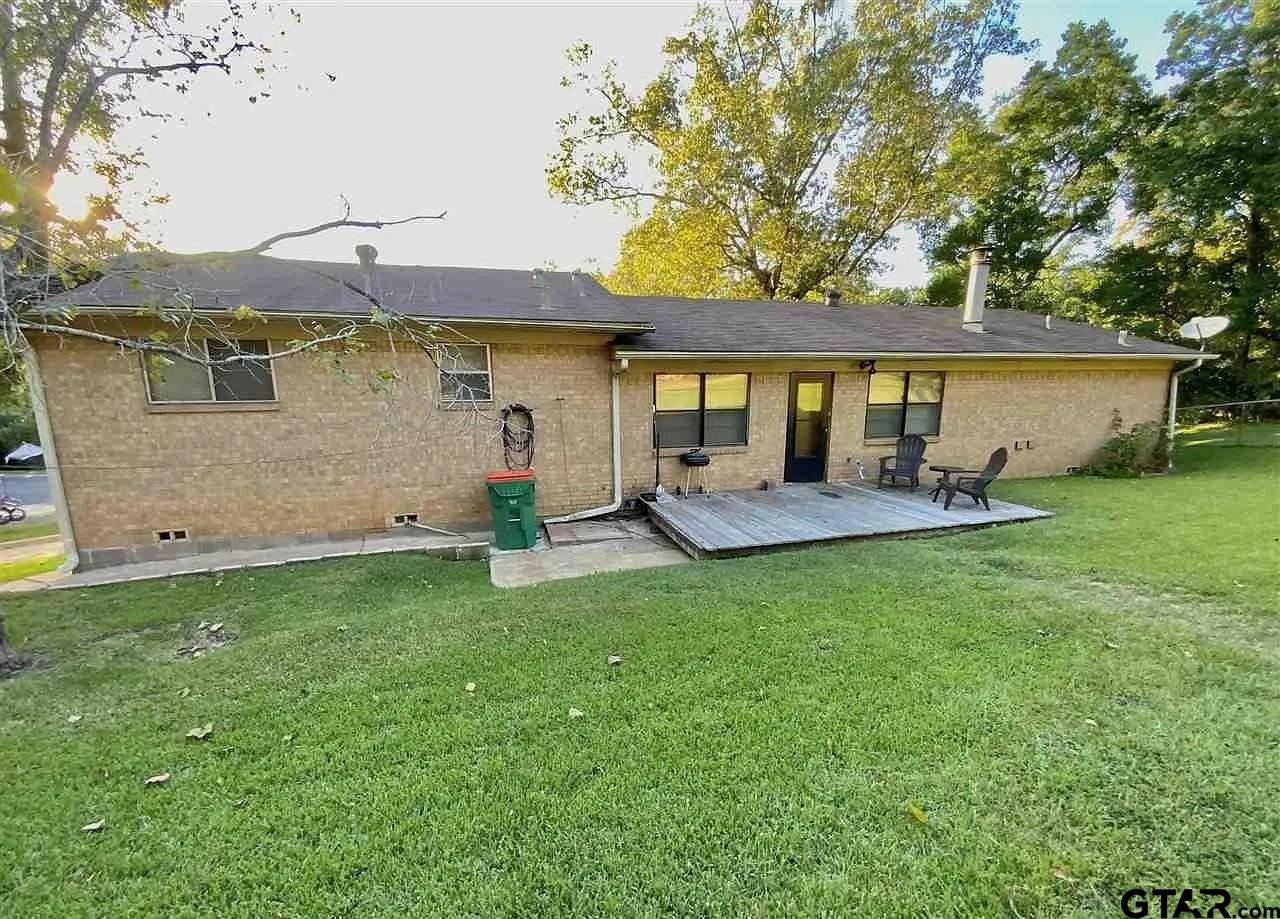 103 Alberta Ave