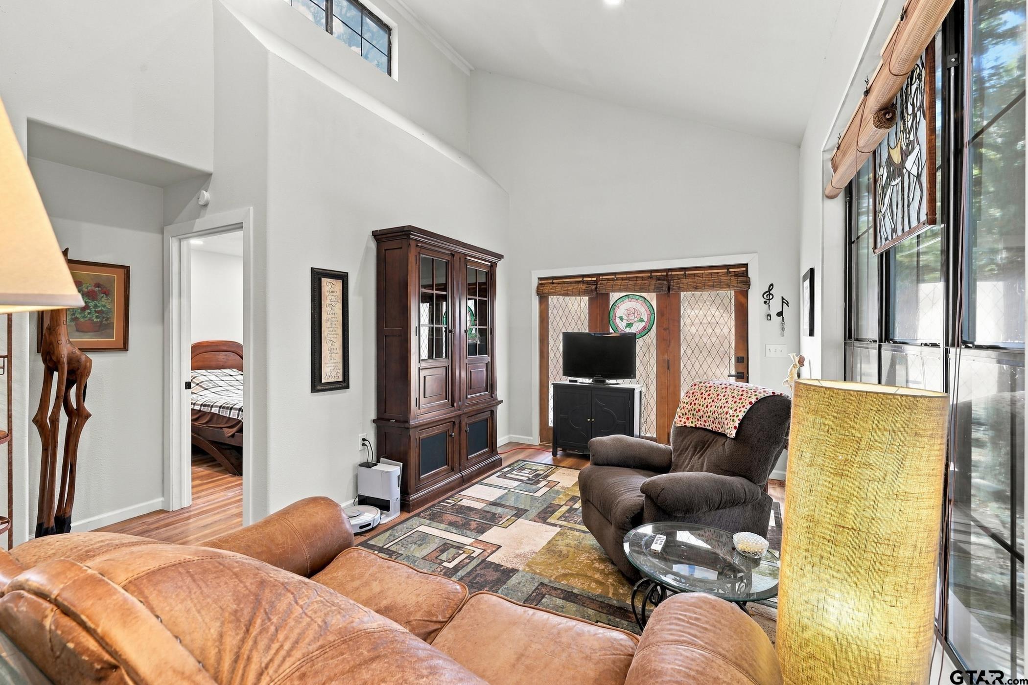 15490 Big Oak Bay Rd