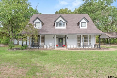 801 N Walnut Street Van TX 75790
