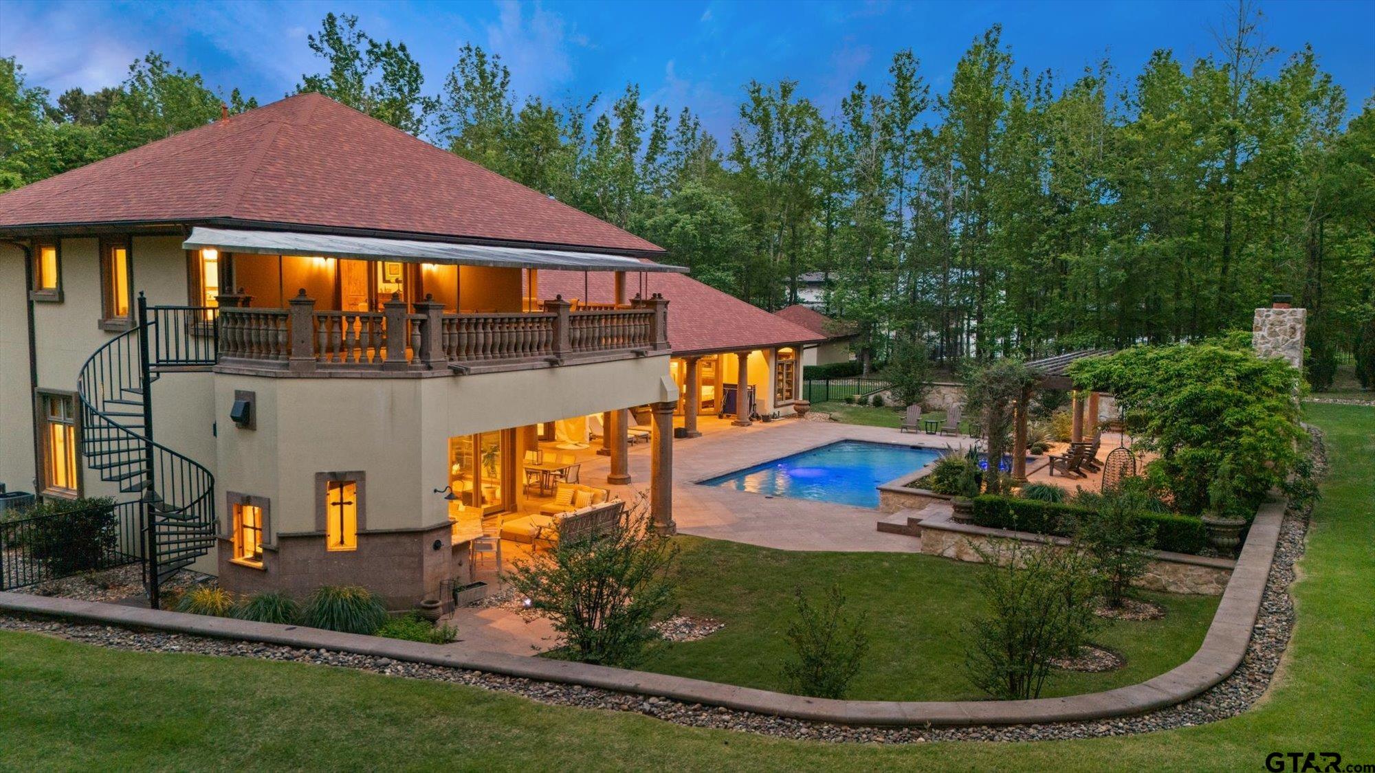 3705 Champions Ridge Ln.