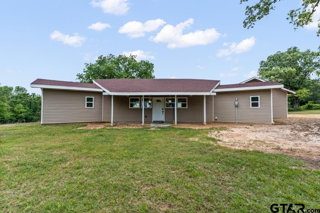 1129 Holly Road