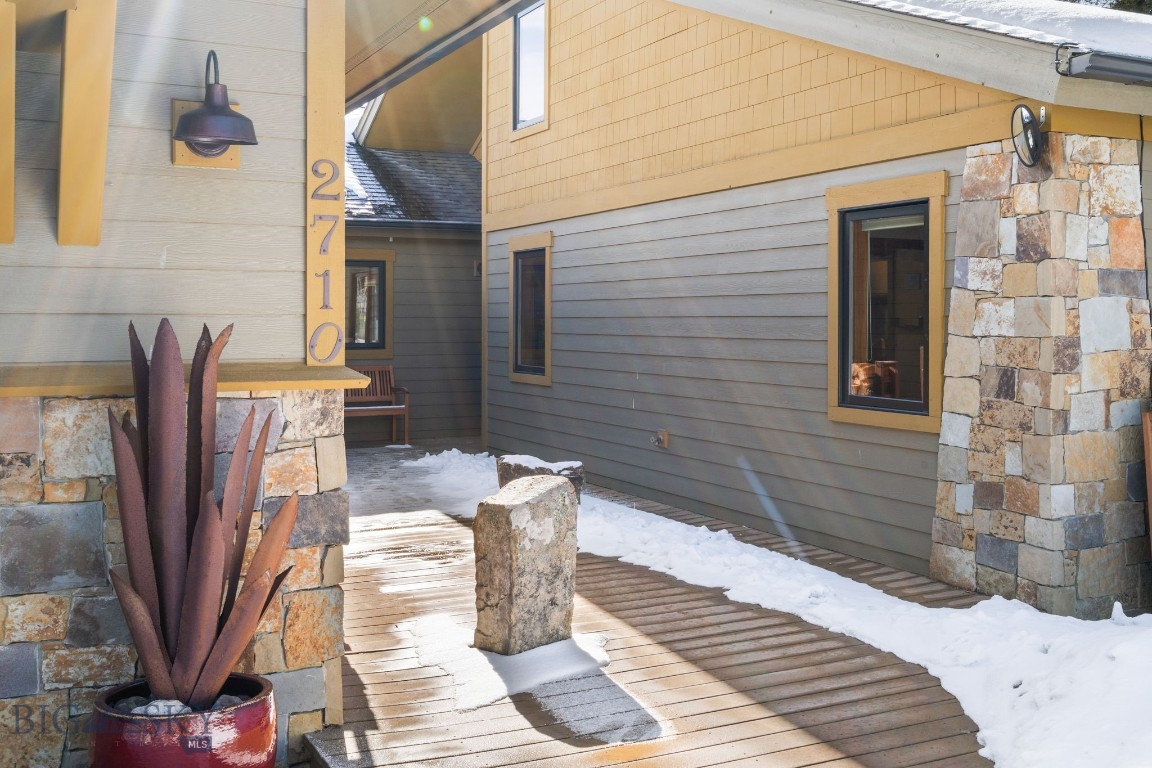 2710 Little Coyote Road