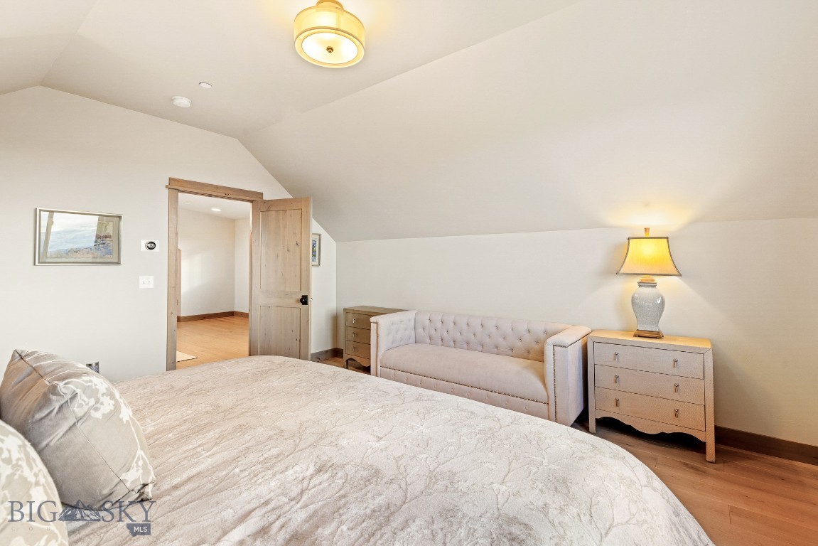 Home 40 - Residential