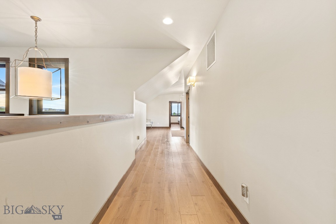 Home 40 - Residential