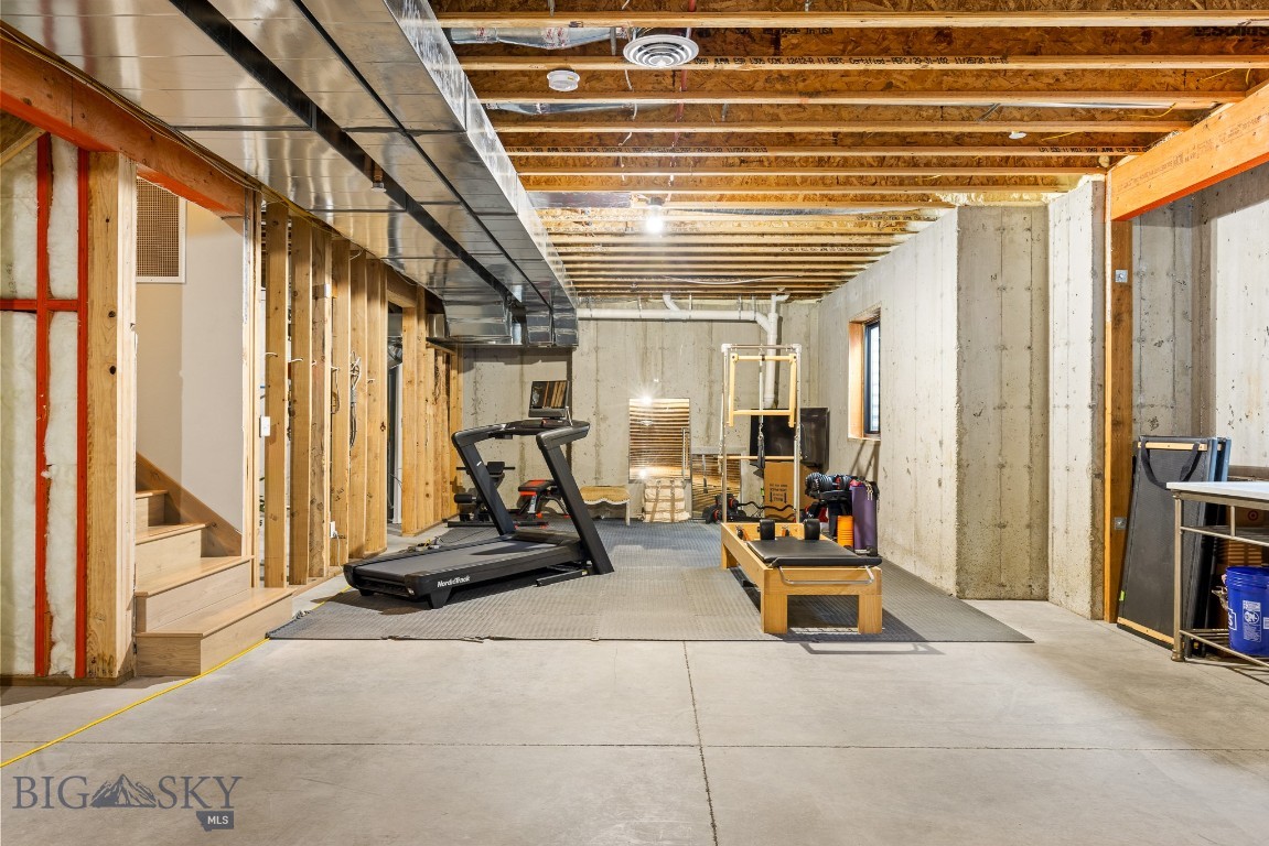 Home 40 - Residential