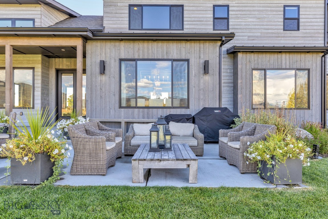 Home 40 - Residential