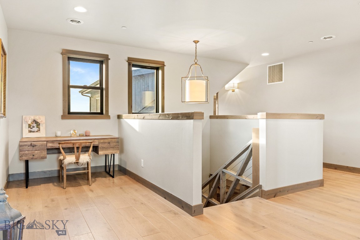 Home 40 - Residential