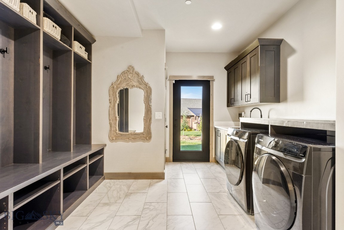 Home 40 - Residential