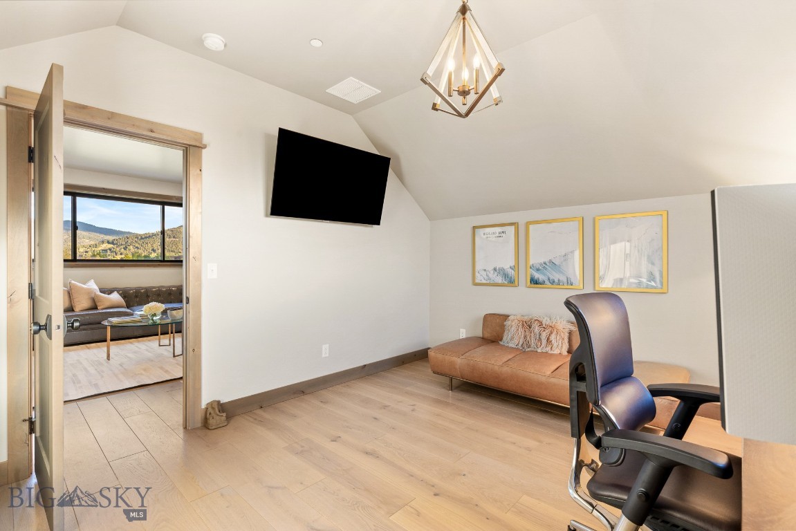 Home 40 - Residential