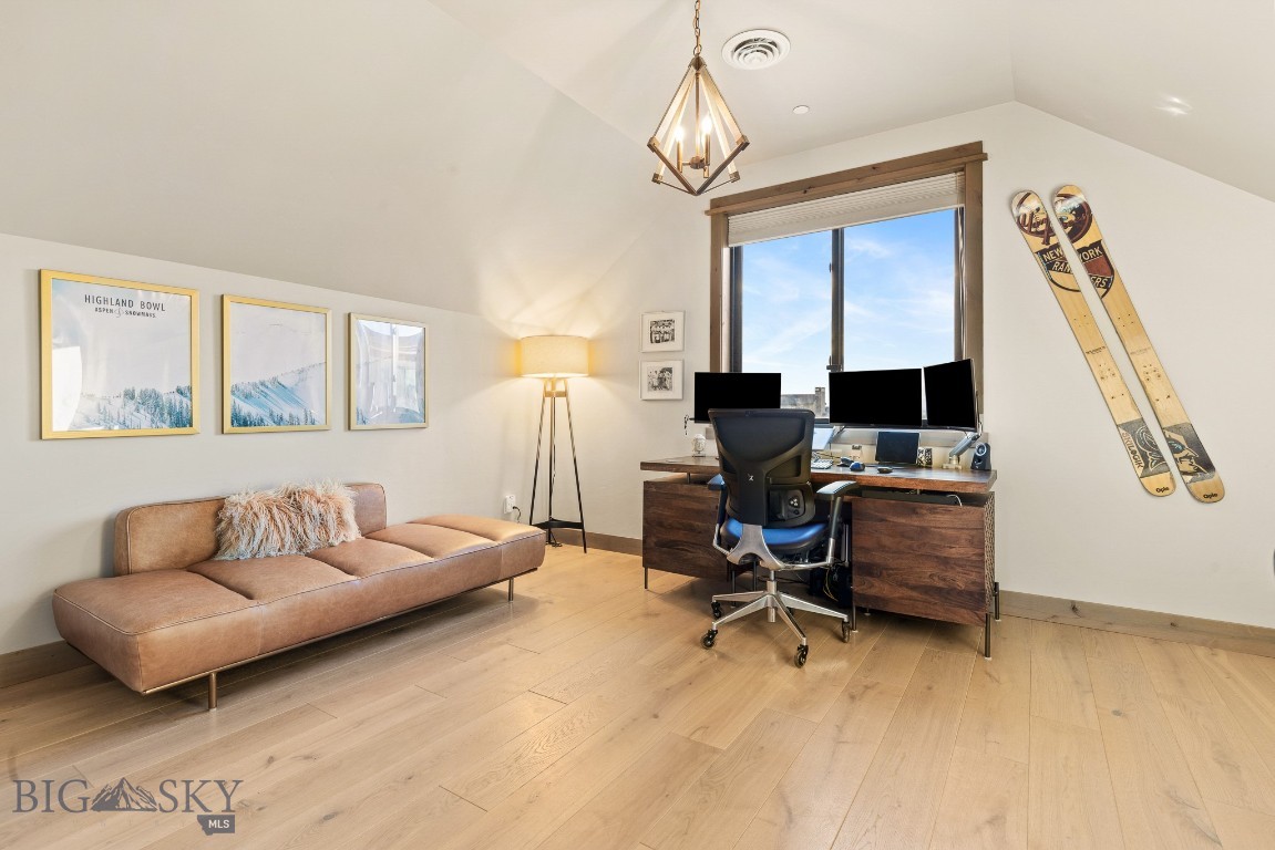 Home 40 - Residential