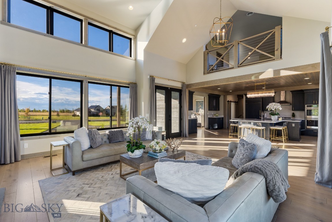 Home 40 - Residential