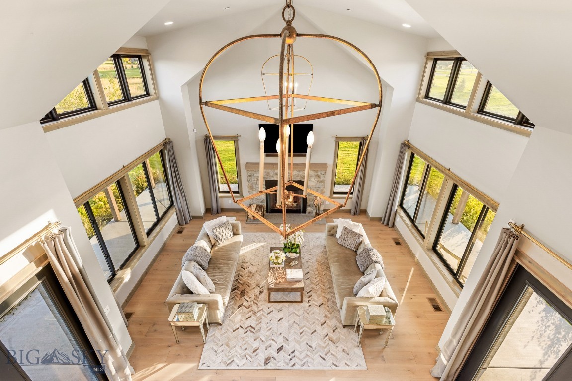 Home 40 - Residential