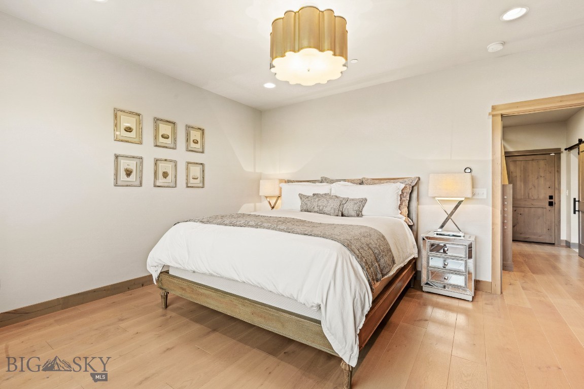 Home 40 - Residential