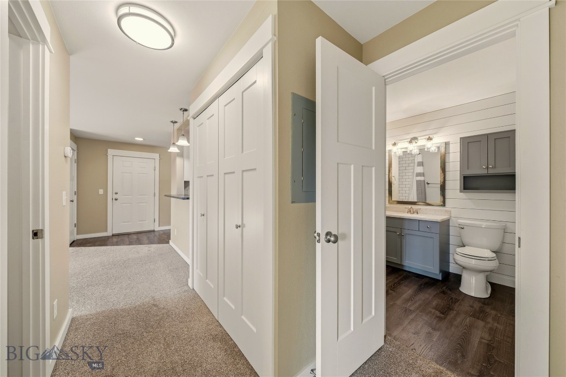 Parkway Plaza - Residential