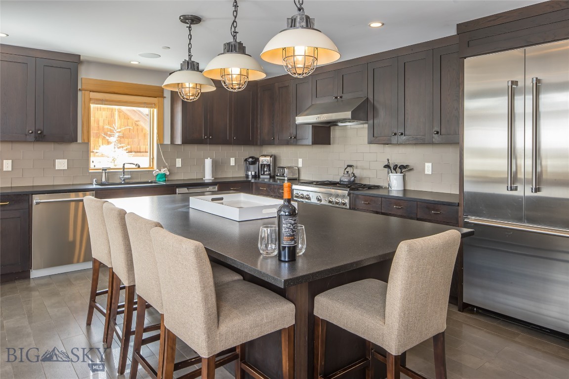 Black Eagle Lodge Condo - Residential