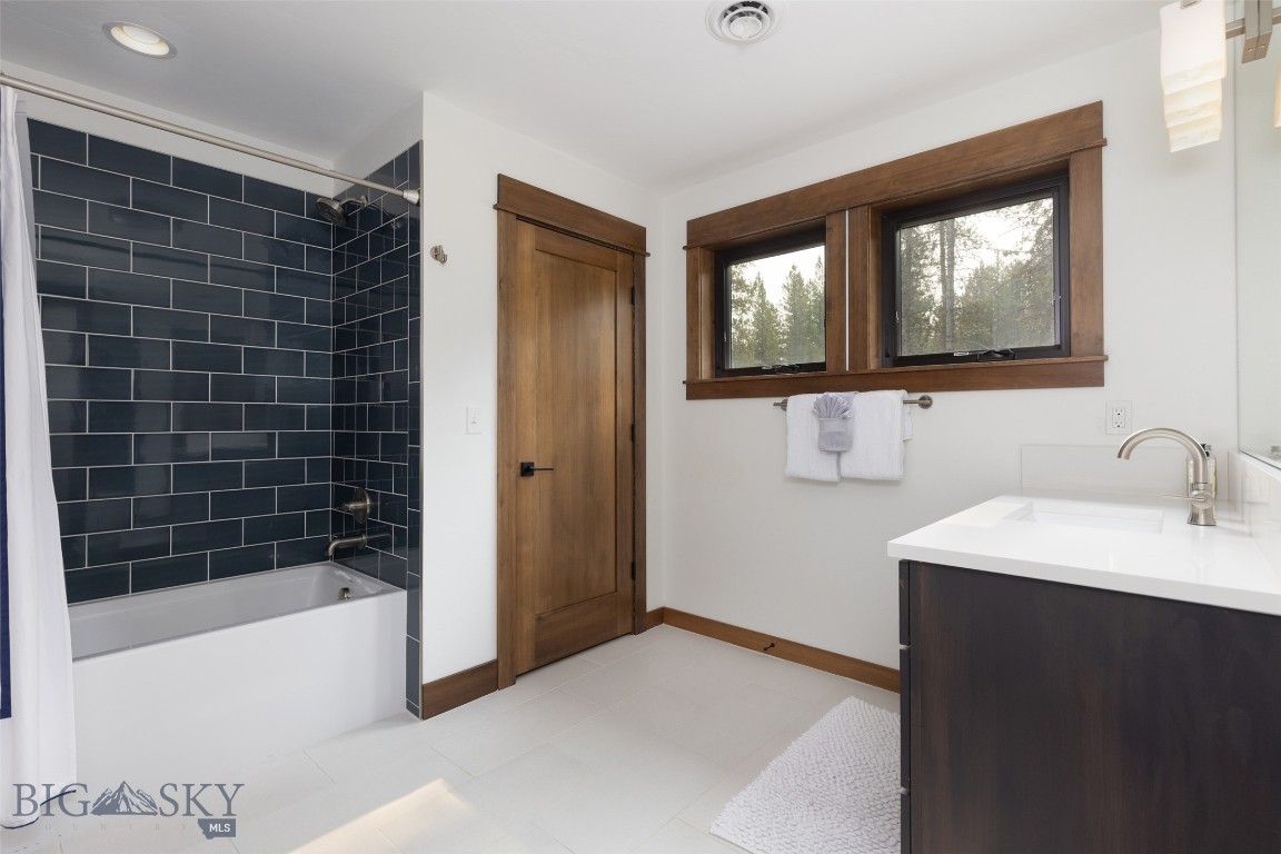 Aspen Groves - Residential