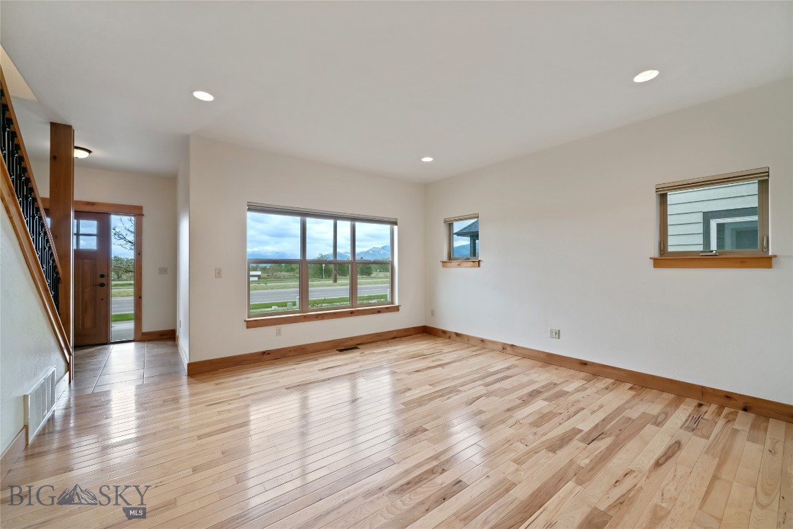 Oak Springs - Residential