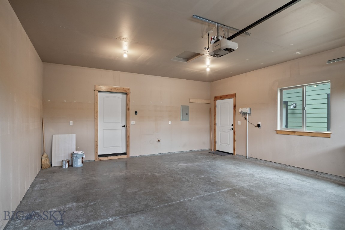 Oak Springs - Residential