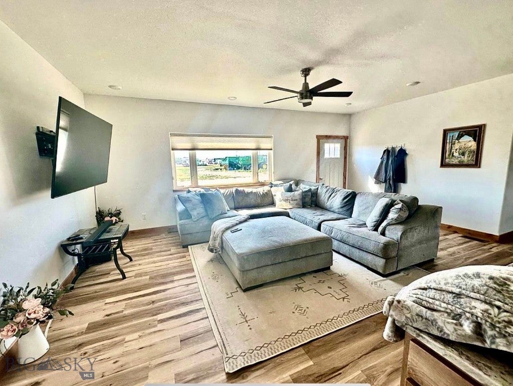 125 2nd Street W