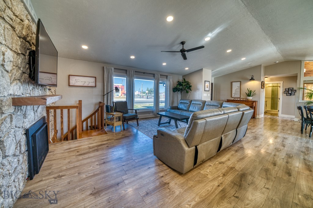 Milwaukee Land Company - Residential