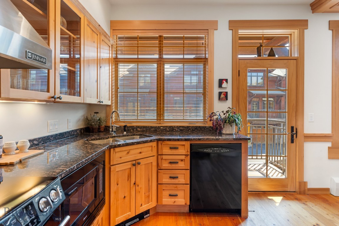Spanish Peaks Club Condos - Residential