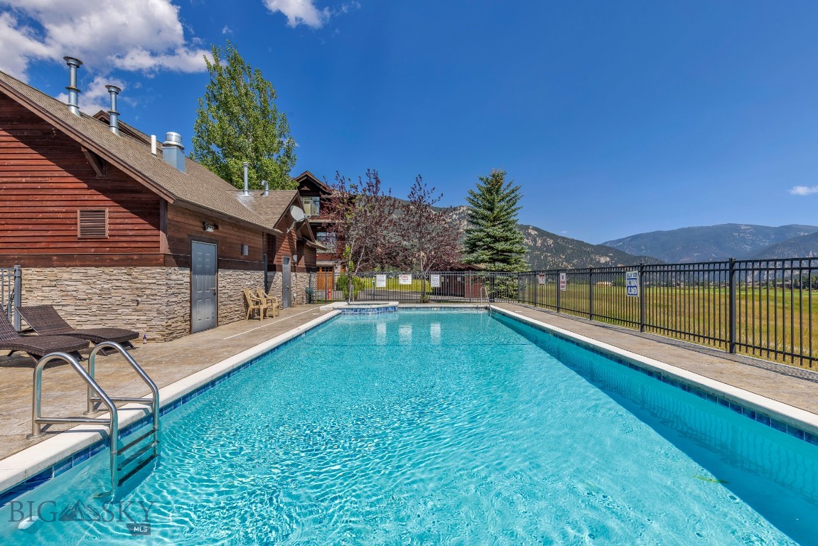 Spanish Peaks Club Condos - Residential