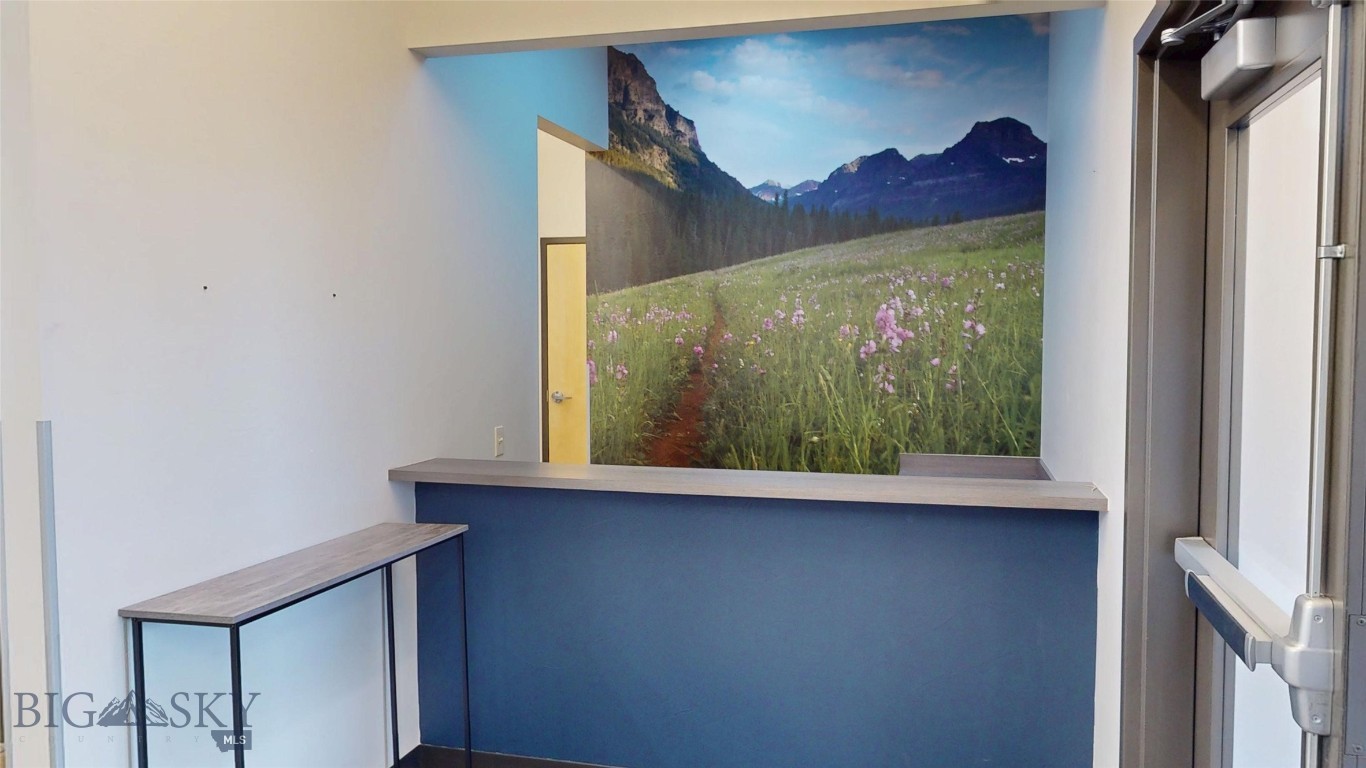 Woodland Park - Commercial Lease