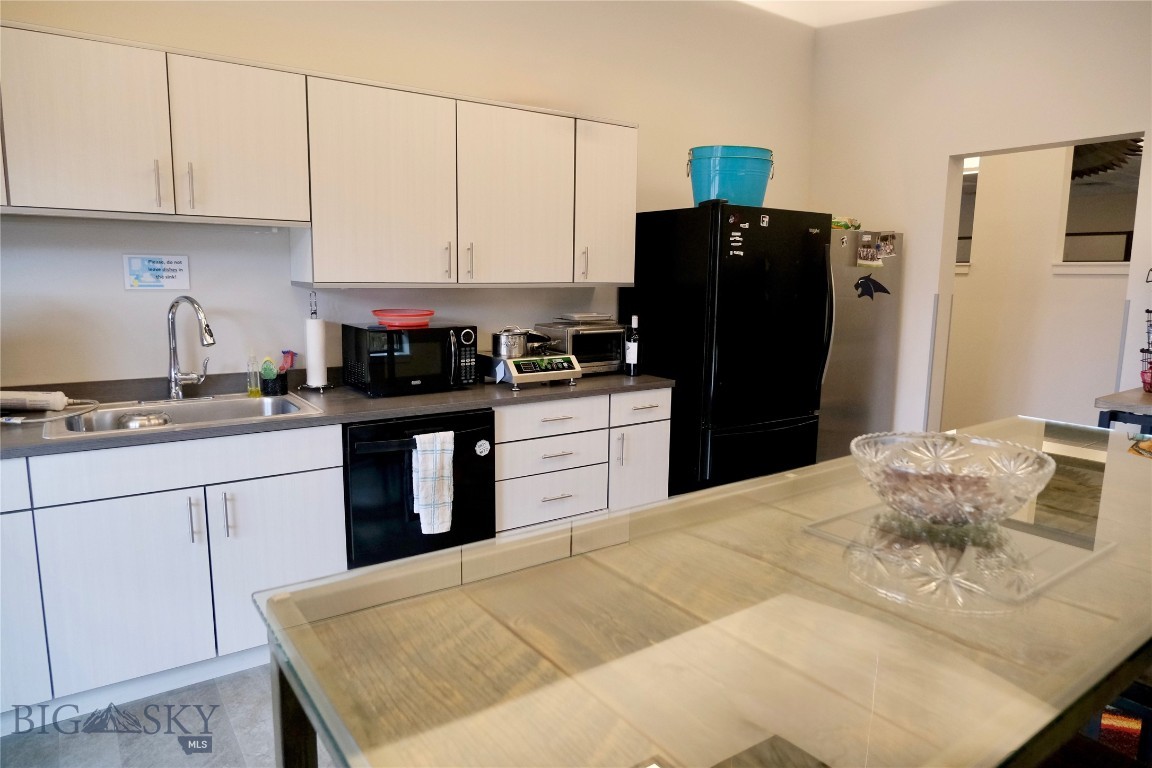 Woodland Park - Commercial Lease