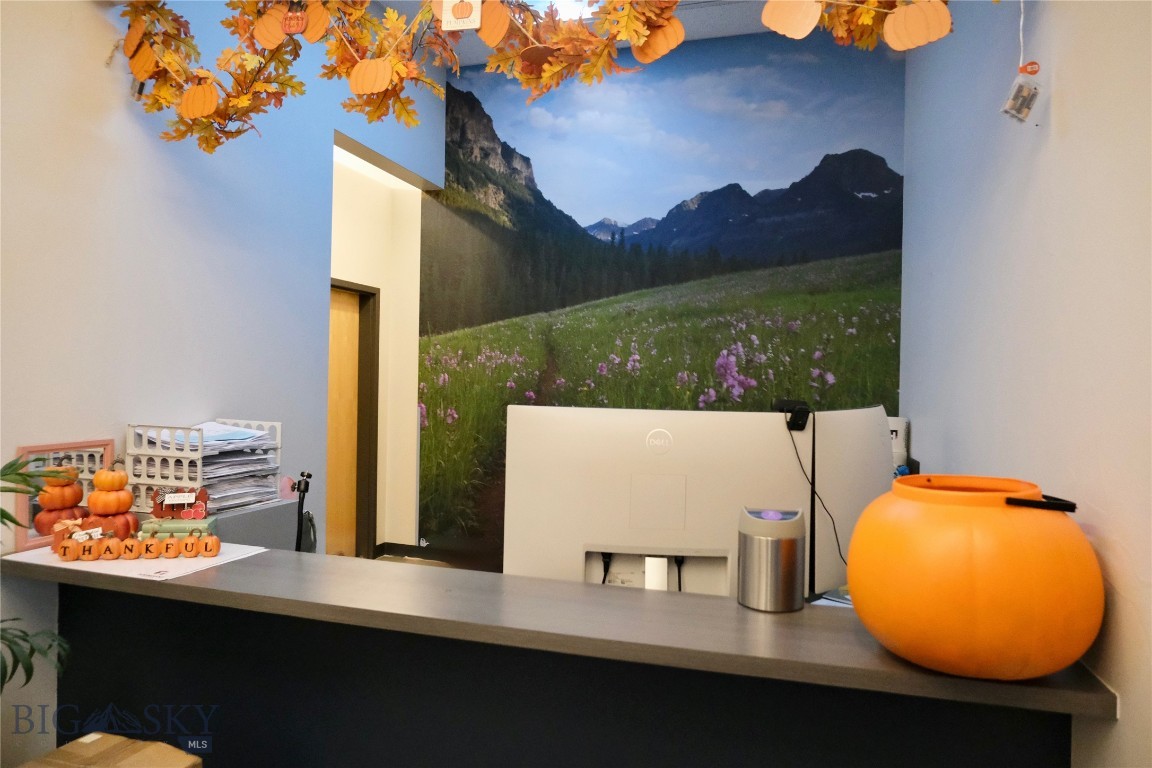 Woodland Park - Commercial Lease