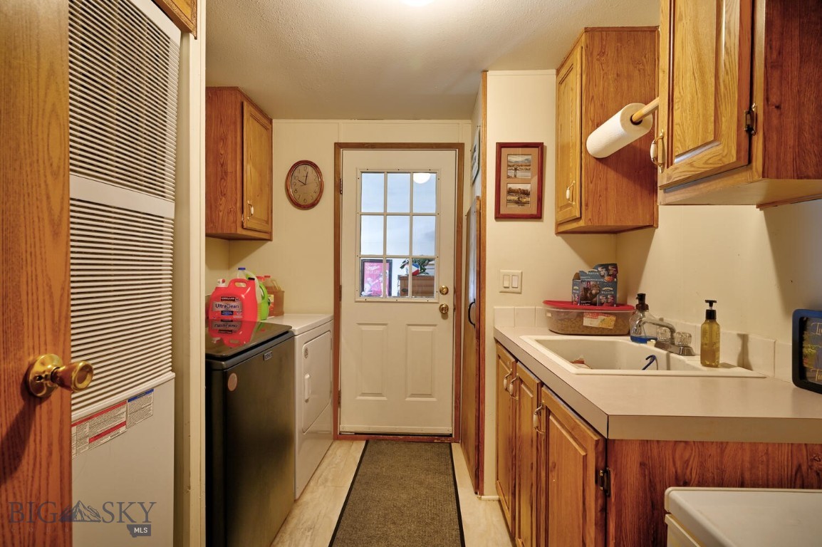 Harrison, Montana 59735, United States, 3 Bedrooms Bedrooms, ,2 BathroomsBathrooms,Residential,Active,186914