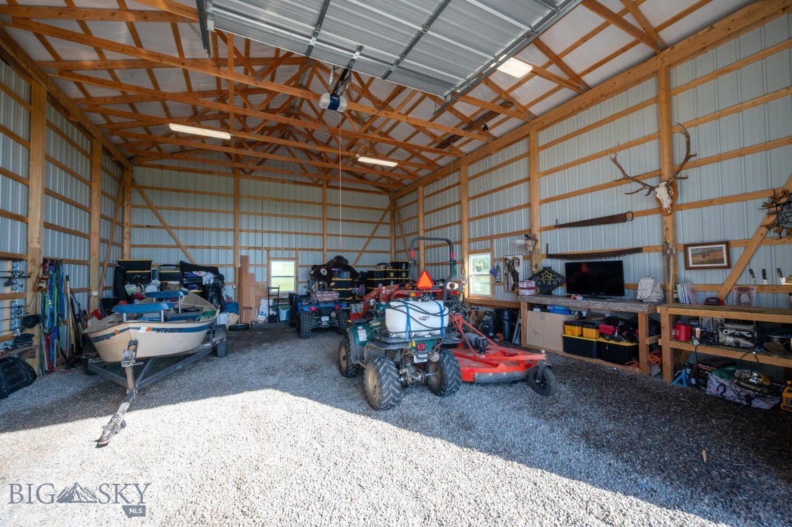 Harrison, Montana 59735, United States, 3 Bedrooms Bedrooms, ,2 BathroomsBathrooms,Residential,Active,186914