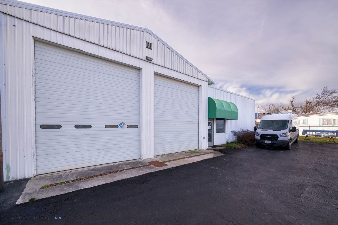 2207 Livingston Avenue