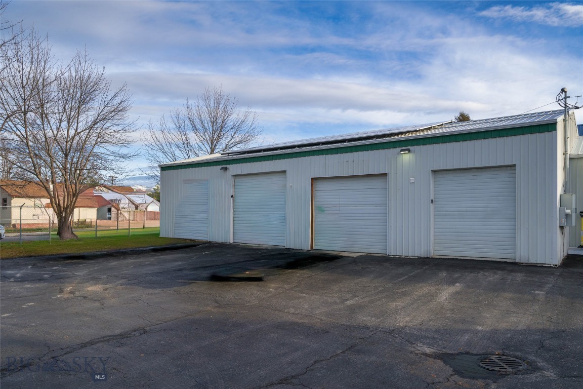 2207 Livingston Avenue