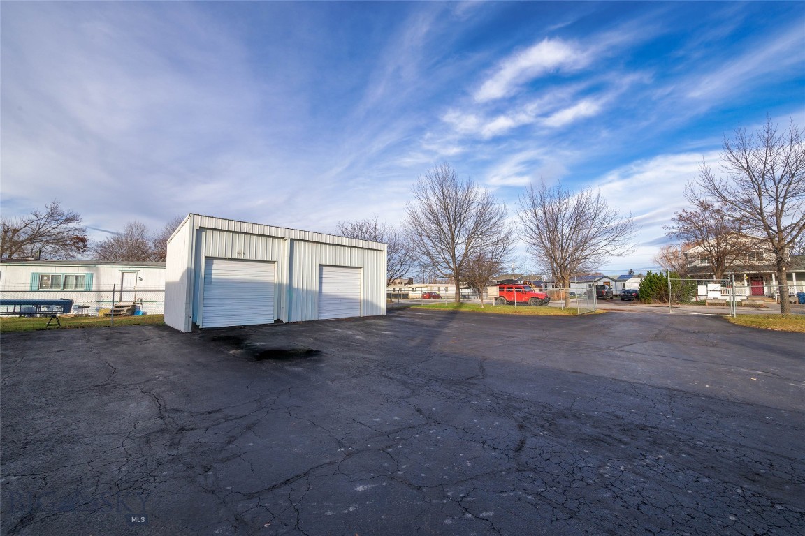 2207 Livingston Avenue