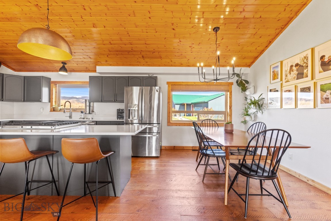 Livingston, Montana 59047, United States, ,Residential,Contingent,127897