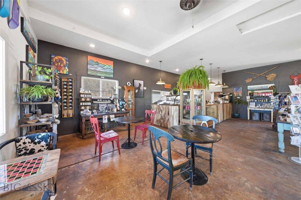 220 S Broadway Street