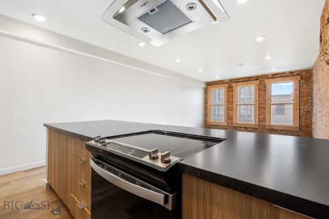 Photo of 59 E Park Street #206, Butte, MT 59701 (MLS # 399250)