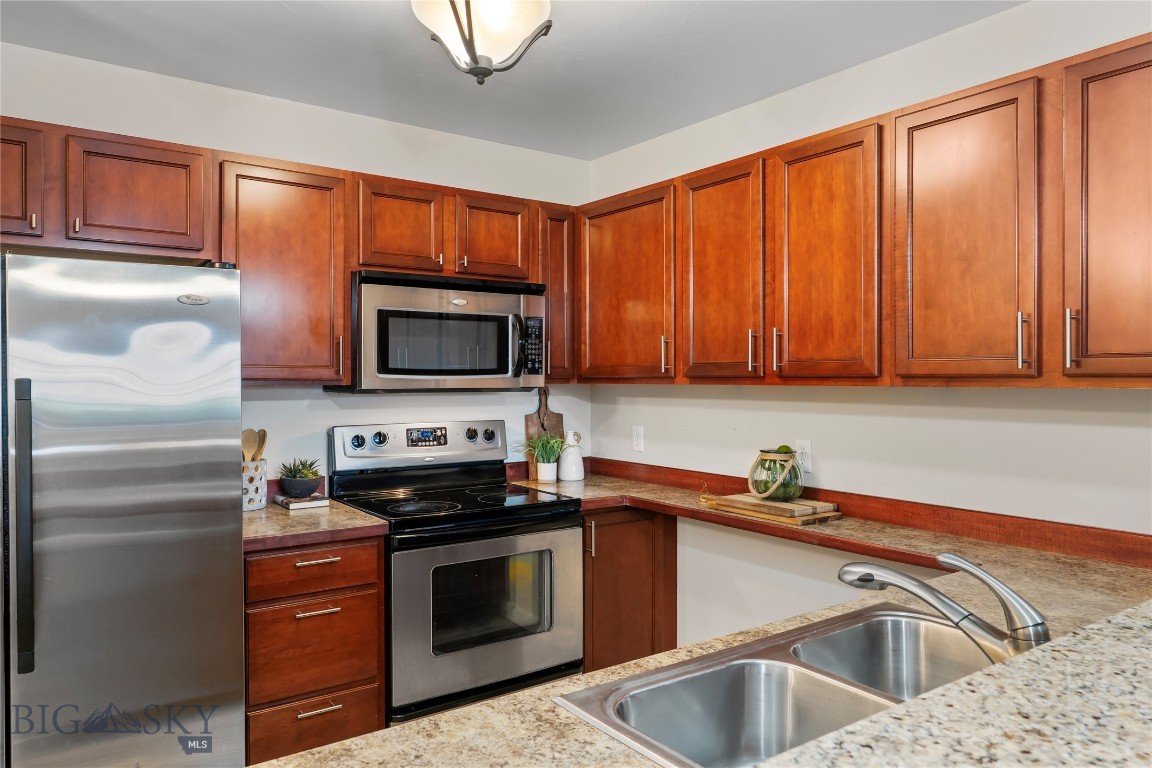 Bronzeleaf Condos - Residential