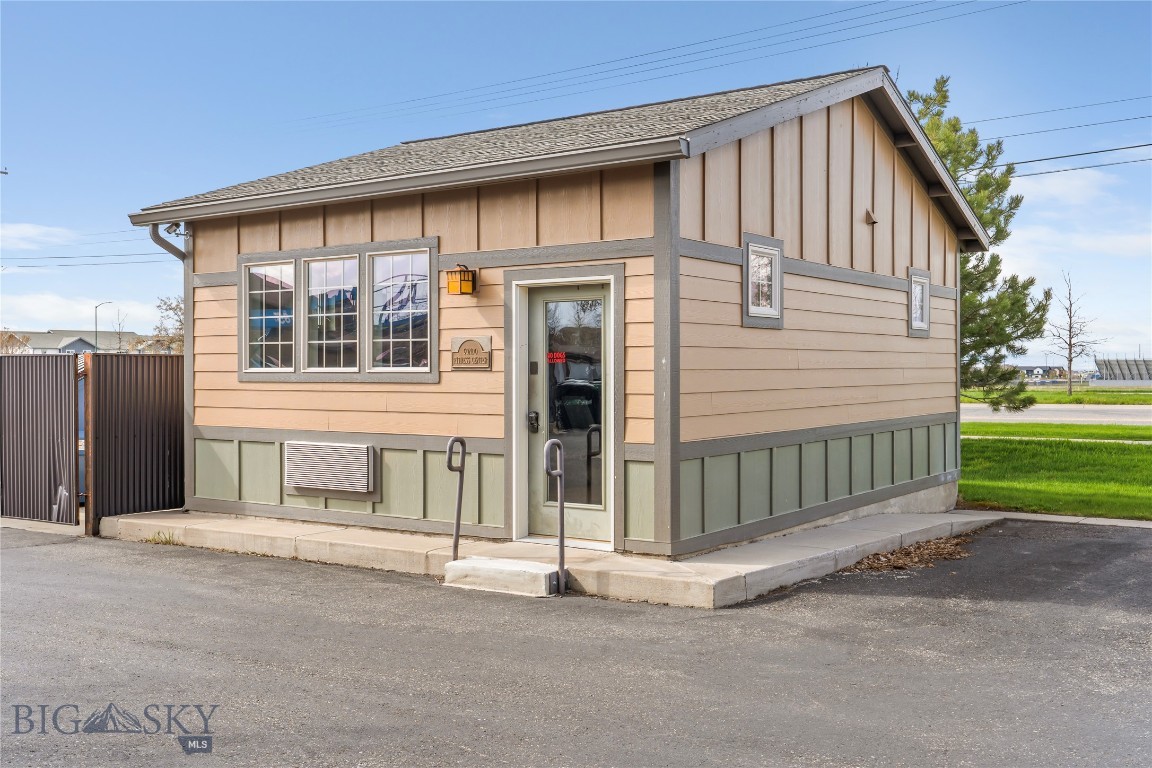 Bronzeleaf Condos - Residential