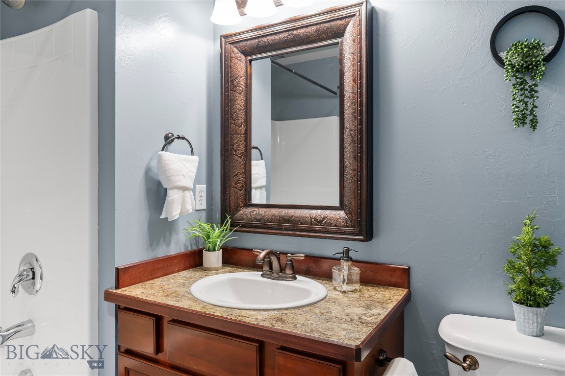 Bronzeleaf Condos - Residential