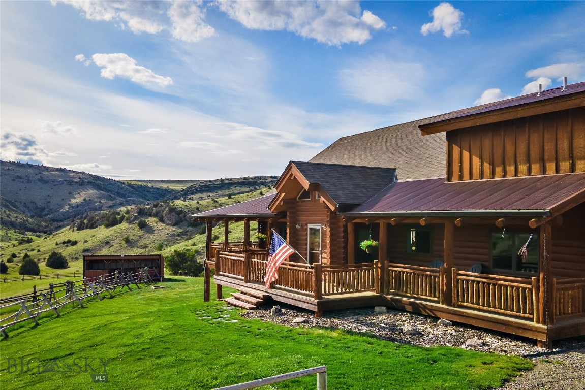 1460 Horseshoe Gulch Road