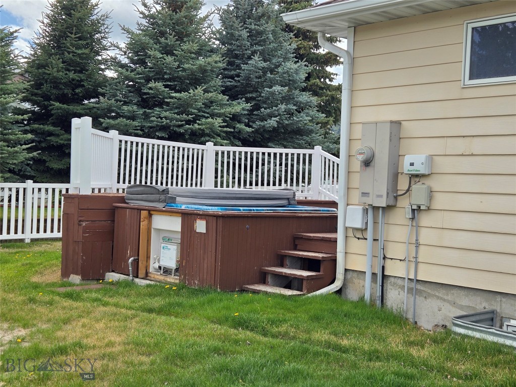 Butte, Montana 59701, United States, 4 Bedrooms Bedrooms, ,3 BathroomsBathrooms,Residential,Active,86684